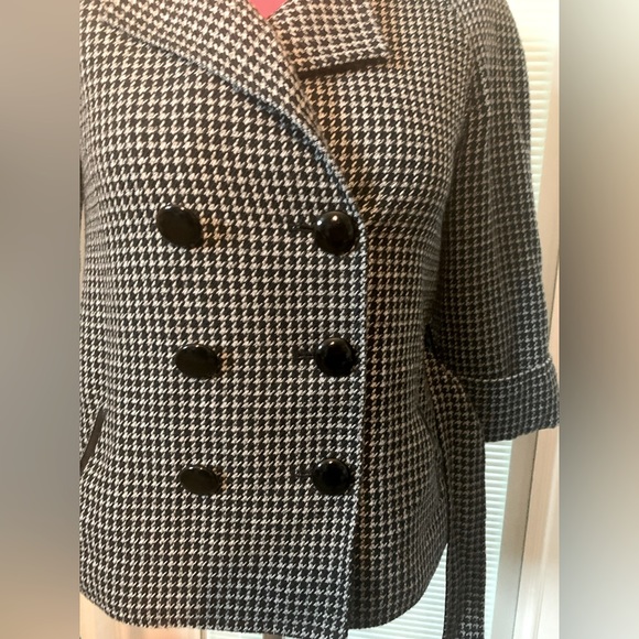 Antonio Melani 3 Button front Closure Size 6 - Picture 11 of 11